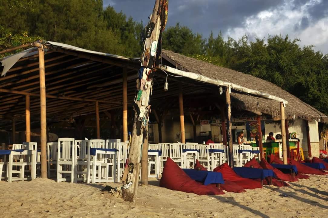 Sasak Island Bungalows Gili Meno Exterior photo